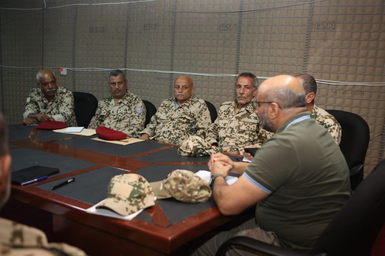 طارق صالح يبلغ قادة قواته في المخا هذا القرار الخطير 