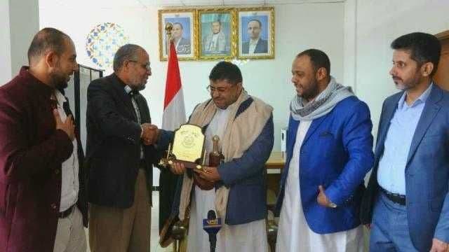 الحوثي يرد على ادانة تكريم حماس بهذا الاعلان