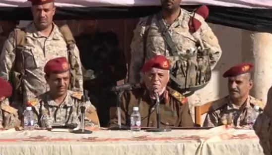 قائد المنطقة العسكرية الأولى يوجه رسالة مزلزلة إلى المليشيا (فيديو)