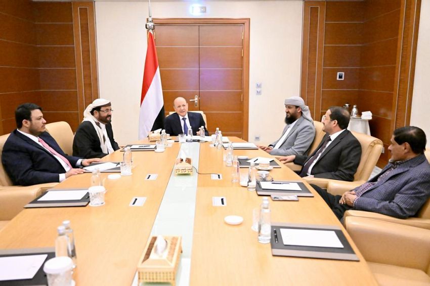 خبر سار .. "الرئاسي" يعلن التزامه بالهدنة وصرف جميع الرواتب