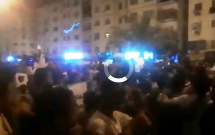 شاهد .. عدن تبدأ اسقاط 