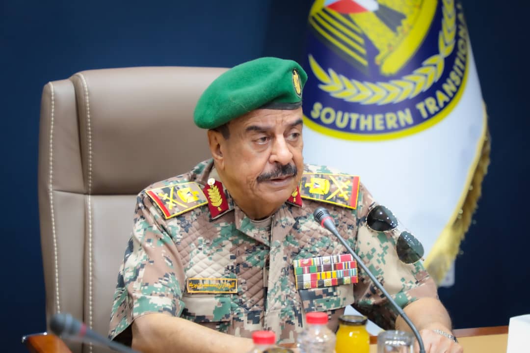 البِيض ينضم للشارع ضد "الانتقالي" بهذا الاعلان