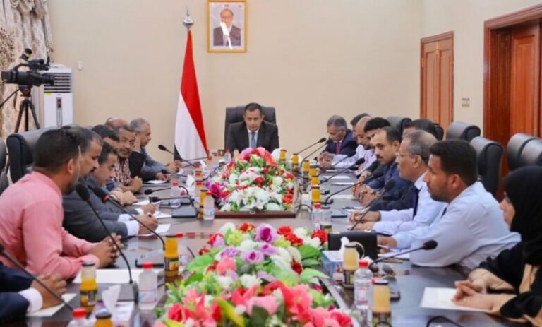 الحكومة اليمنية توجه رسميا 3 اتهامات للامارات 