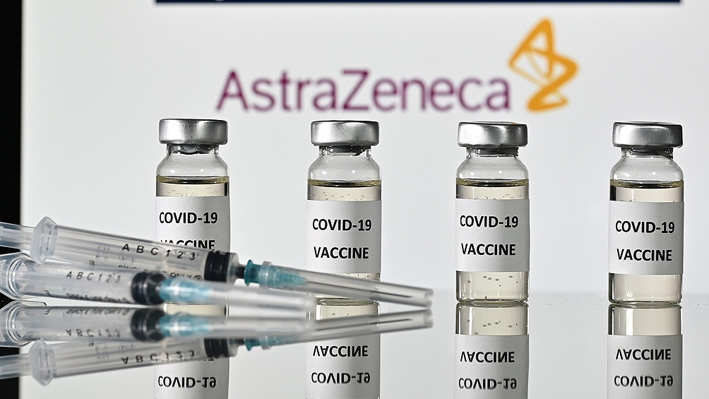 تحذيرات من اعراض جانبية للقاح استرازينيكا 