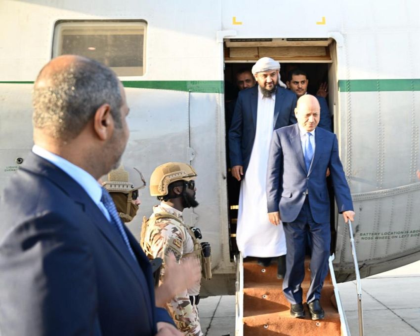 وزير بالشرعية يكشف امرا مؤسفا رافق عودة العليمي (وثيقة)