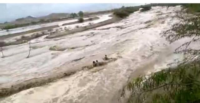 سيول الامطار في لحج تجرف ثلاثة اطفال