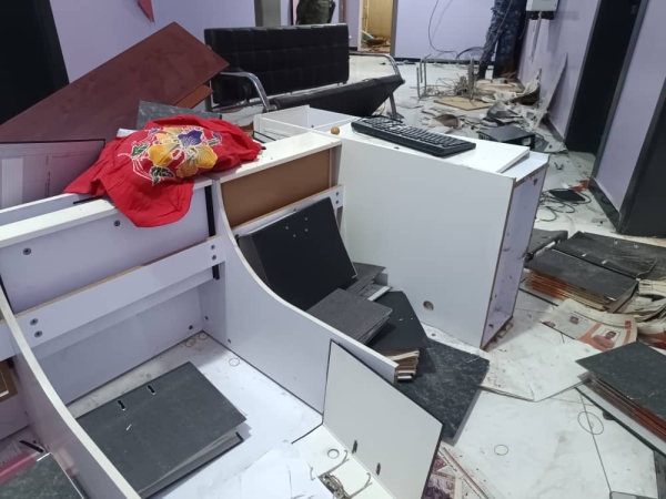 بدء حرب شوارع بالعاصمة (صور)