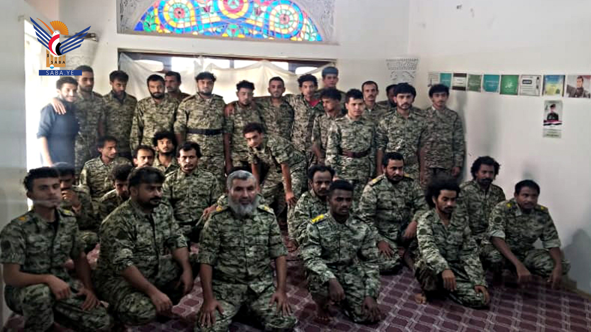 انشقاقات واسعة من قوات طارق لصالح الحوثيين (صور)