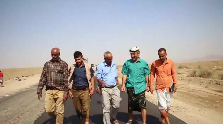 شاهد ما يحدث الان في طريق الموت 