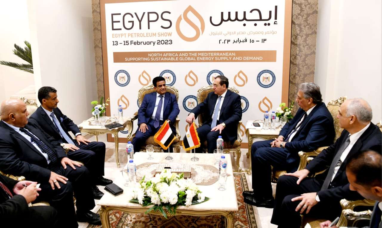 الكشف عن صفقة تسليم مصر موقع يمني استراتيجي !! (صور+تفاصيل)