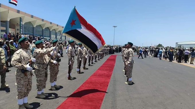 اللواء محمود الصبيحي يلقن 
