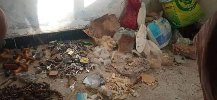 ضبط أشهر وأخطر ساحر في اليمن (صور+ تفاصيل)