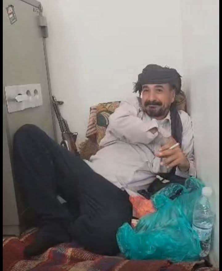 شاهد مصير قاتل ابنه بالضالع