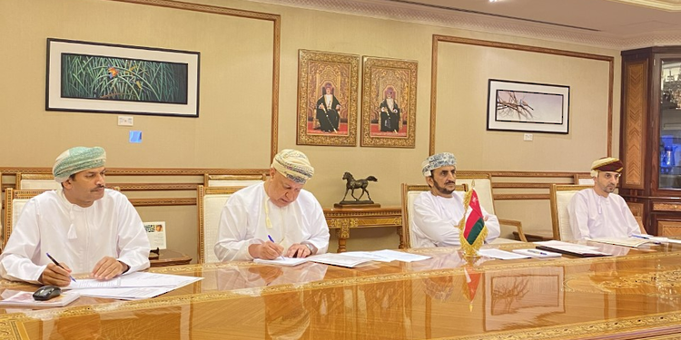 عُمان تعلن عن مشاورات دولية لإقرار هذا الحدث في اليمن