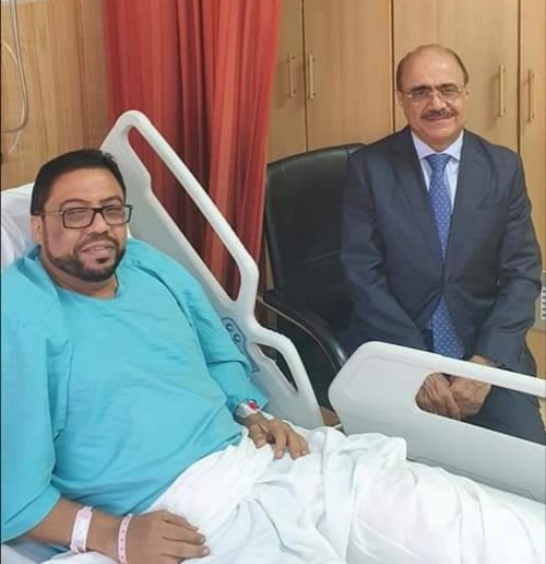 ادخال مسؤول بالشرعية غرفة العمليات (صور)
