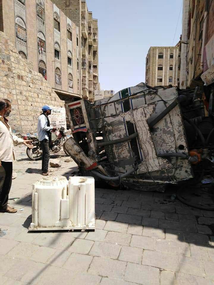 انقلاب مباغت مكتمل الاركان في مدينة تعز (صور)