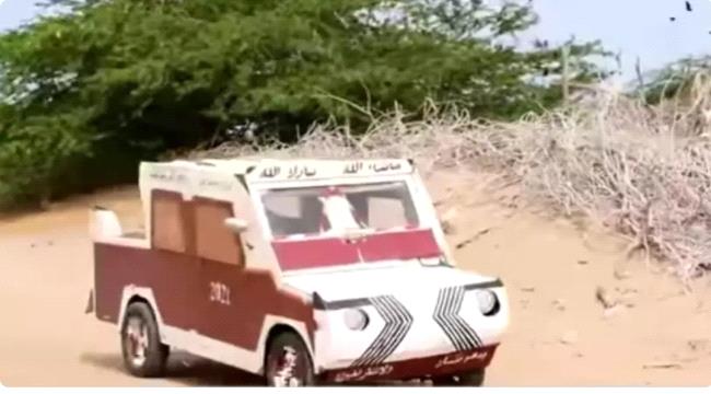 شاب يمني يصنع سيارة لتسلق الجبال (صور)