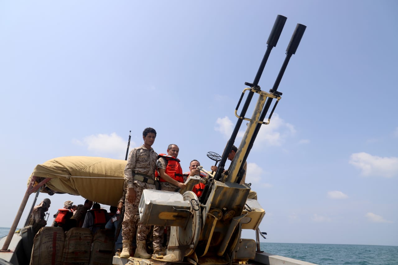 الجيش يبدأ الرد على الهجوم الحوثي (صور)