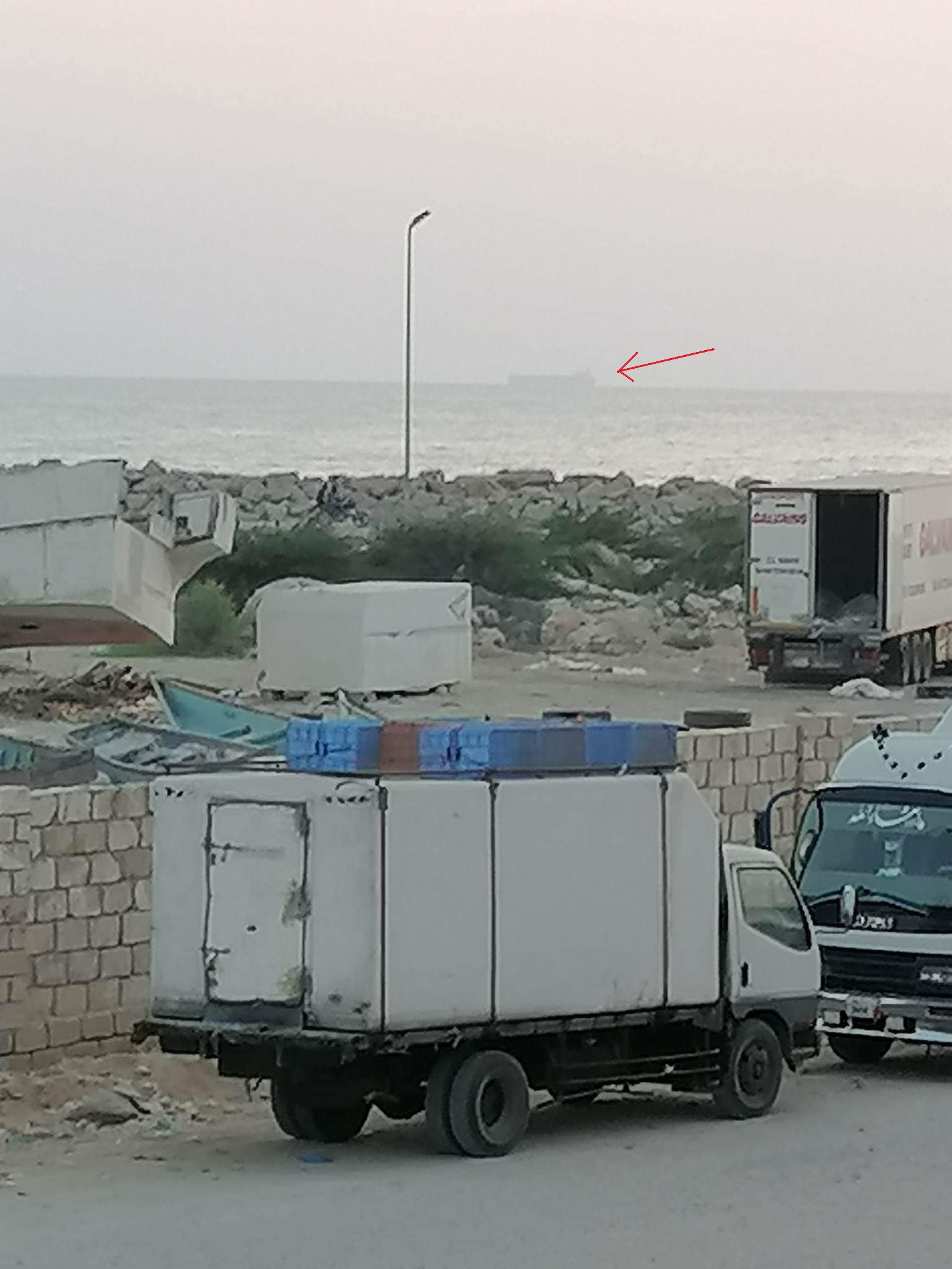 معلومات جديدة بشأن هجوم المليشيا على ميناء الضبة (صور)