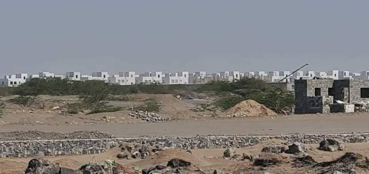 شاهد.. مشروع استثماري خاص لطارق عفاش في هذه المدينة (صور)