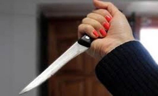 تفاصيل طعن امرأة طبيب قلب في تعز (صور + دوافع )