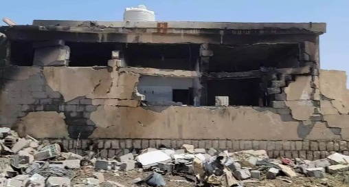 مشاهد جديد لقصف منزل الشيخ سلطان العرادة (صور)