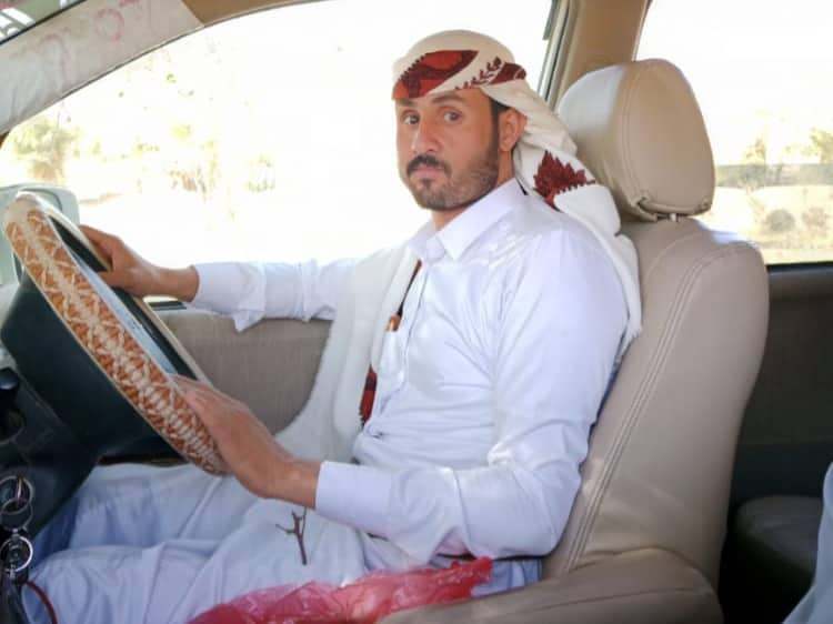 المليشيا ترتكب أبشع جريمة بحق أحد أفراد الجيش الوطني (صورة)